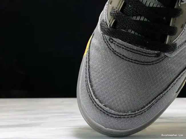 Boostmaster lin x Off-White Black Air CT8480-001 Jordan 5 0505